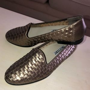 Trotters flats: shoes